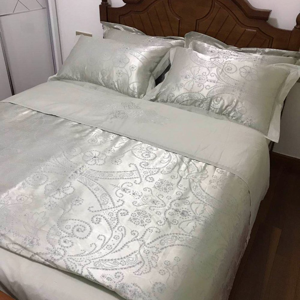 Luxury Floral Embroidery Jacquard Damask Satin Cotton Vintage Duvet Cover Set